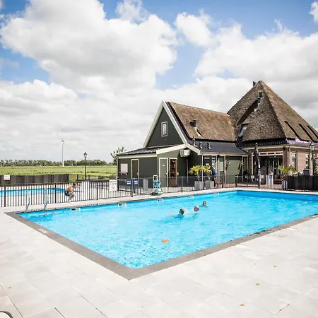 Chalet With Dishwasher Not Far From Hoorn